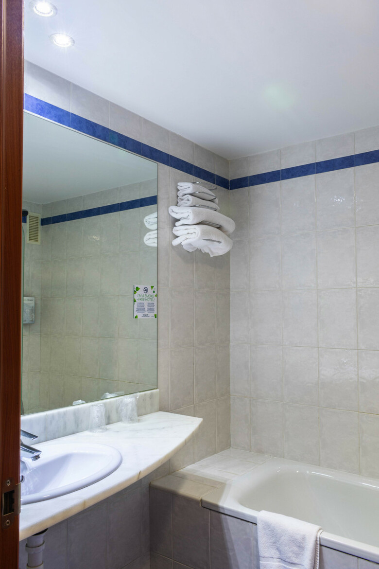 Hotel Travelodge Madrid Alcal� de Henares