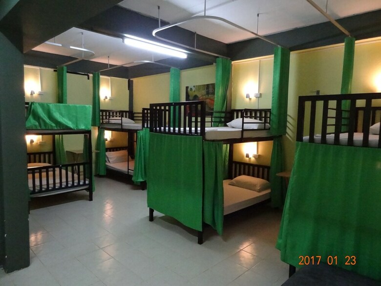 Hostal Hugs Guesthouse