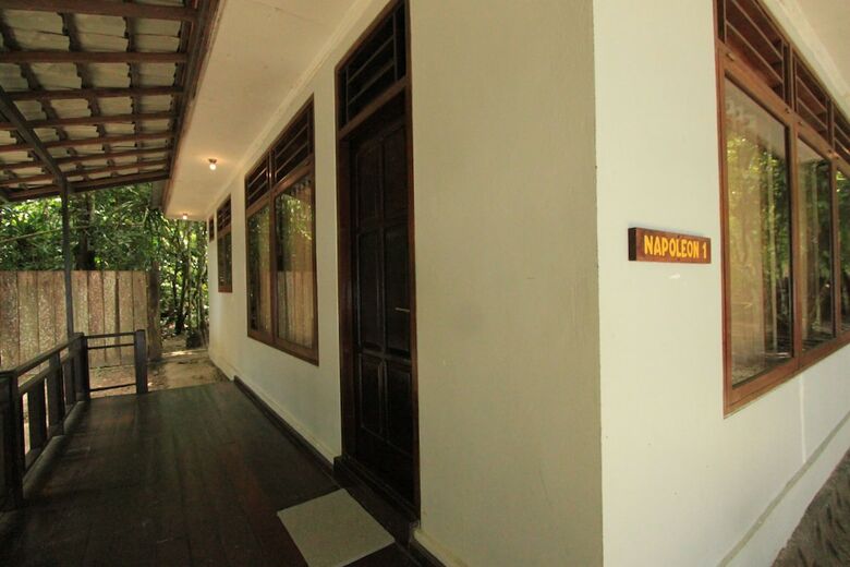 Hotel Waiwo Dive Resort