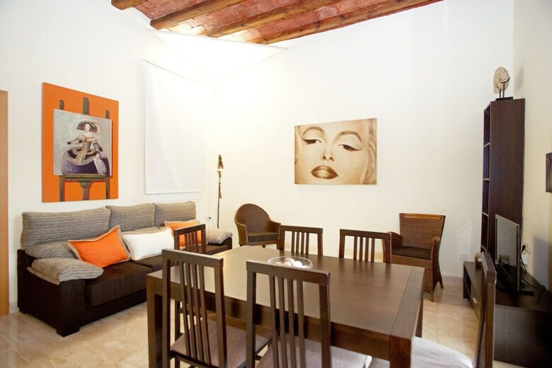 Apartamentos Bbarcelona Luxury Ramblas Flat