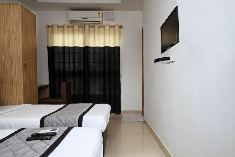Hotel Oyo 7558 Galaxy Comfort Inn