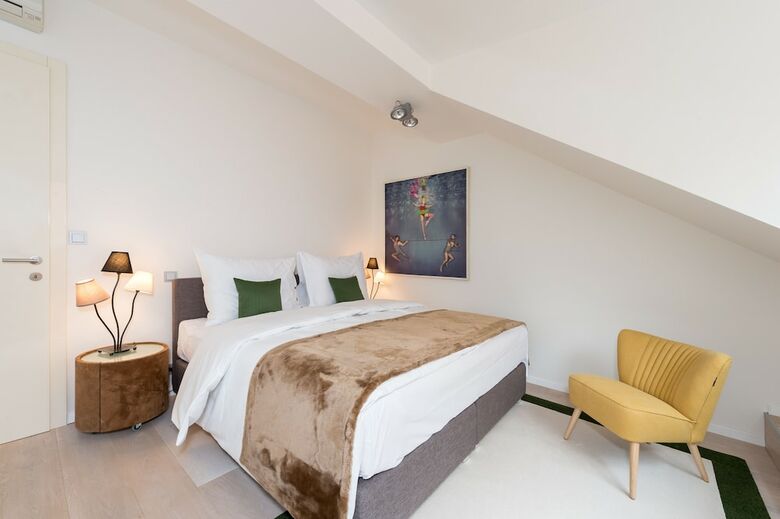 Empirent Boutique Apartments