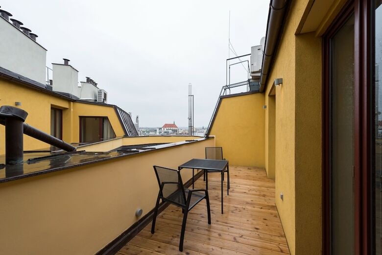 Empirent Boutique Apartments