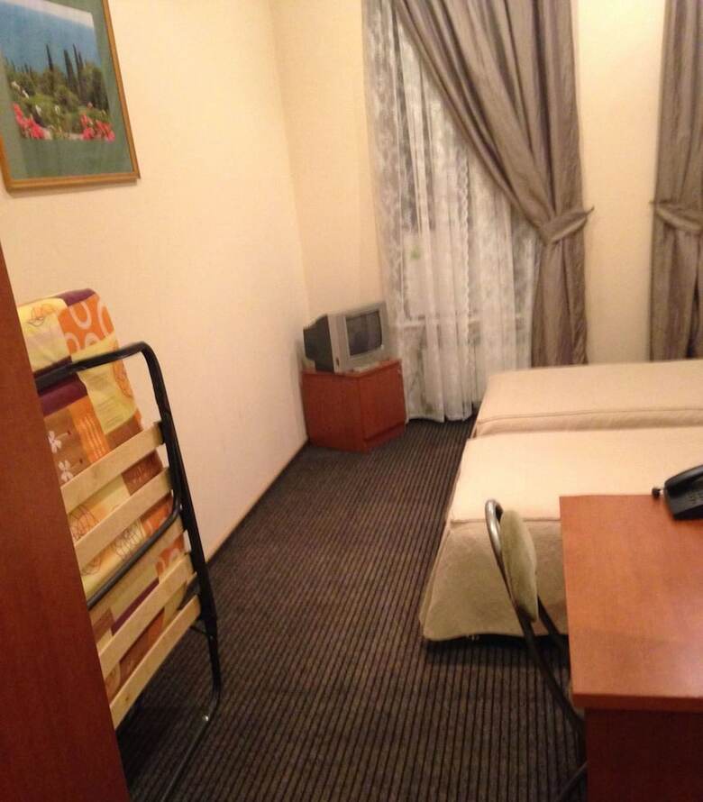 Hotel Rinaldi History