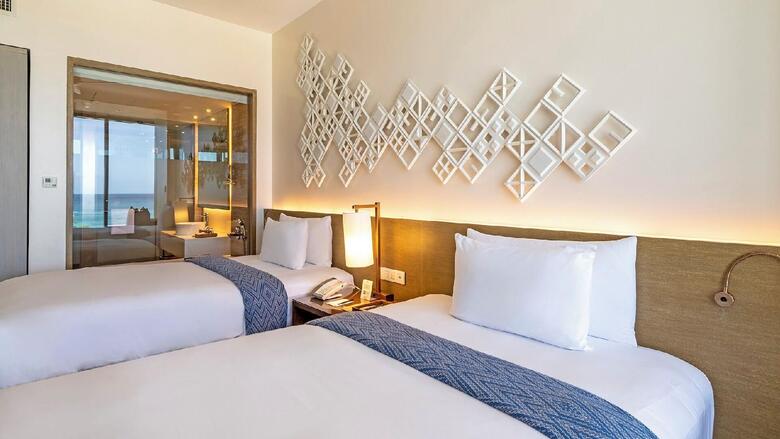 Hotel Crimson Resort & Spa Boracay