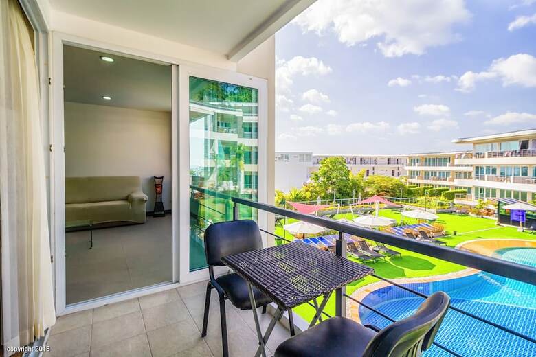 Aparthotel Karon Butterfly Residence