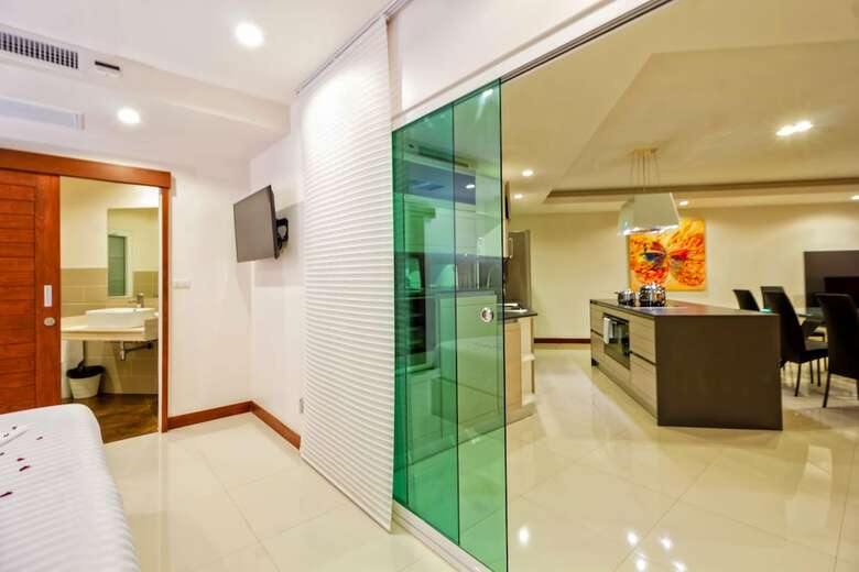 Aparthotel Karon Butterfly Residence