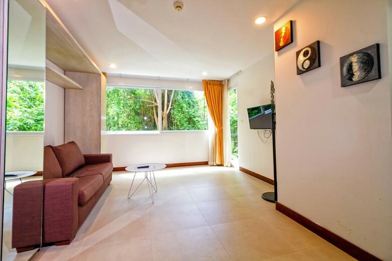 Aparthotel Karon Butterfly Residence