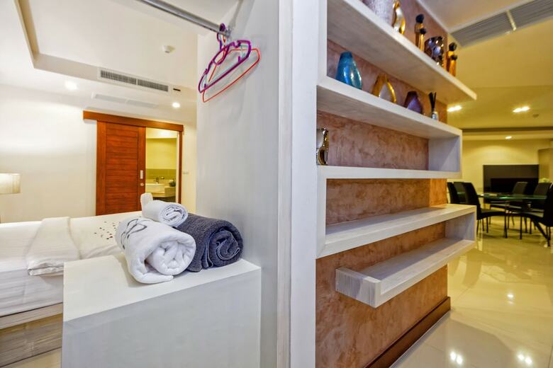 Aparthotel Karon Butterfly Residence