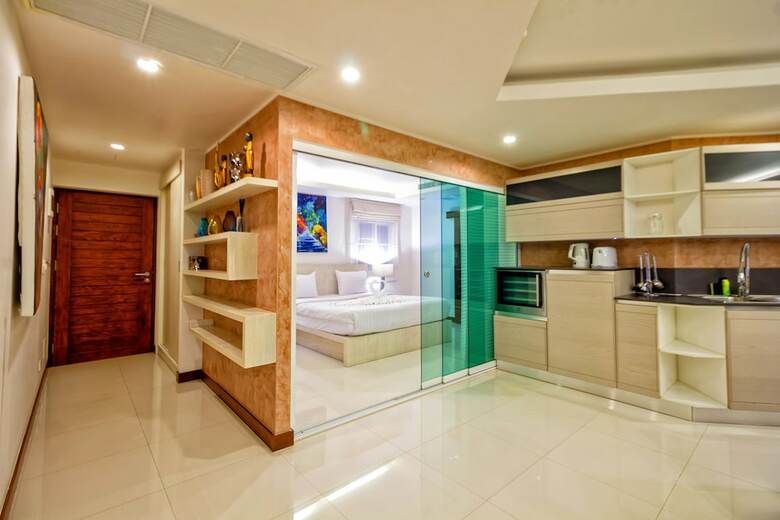 Aparthotel Karon Butterfly Residence