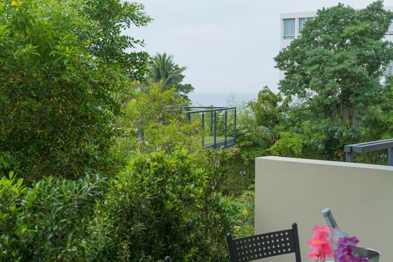 Aparthotel Karon Butterfly Residence
