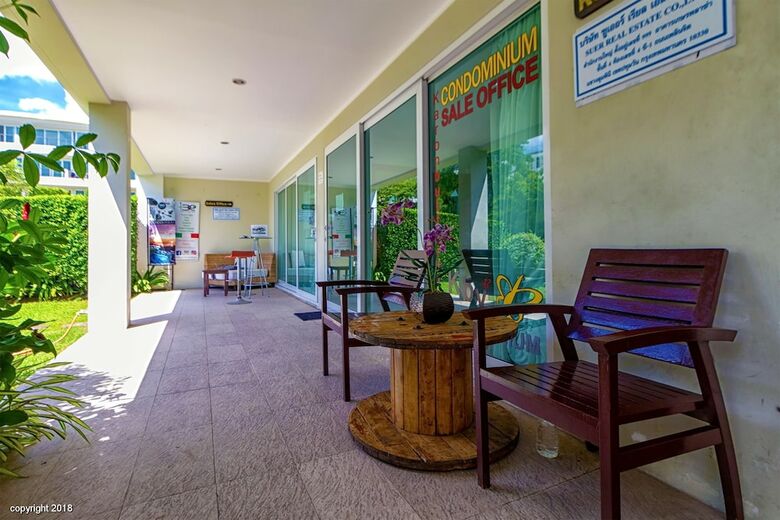 Aparthotel Karon Butterfly Residence