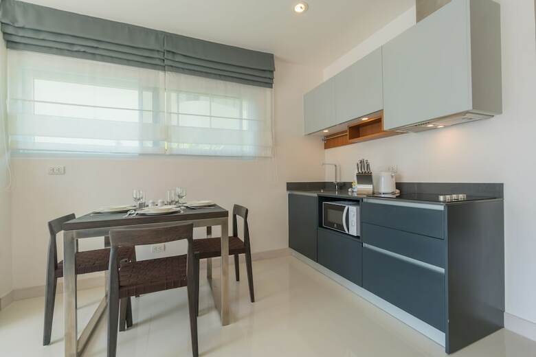 Aparthotel Karon Butterfly Residence