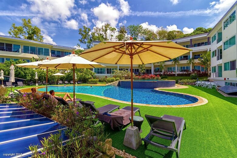 Aparthotel Karon Butterfly Residence