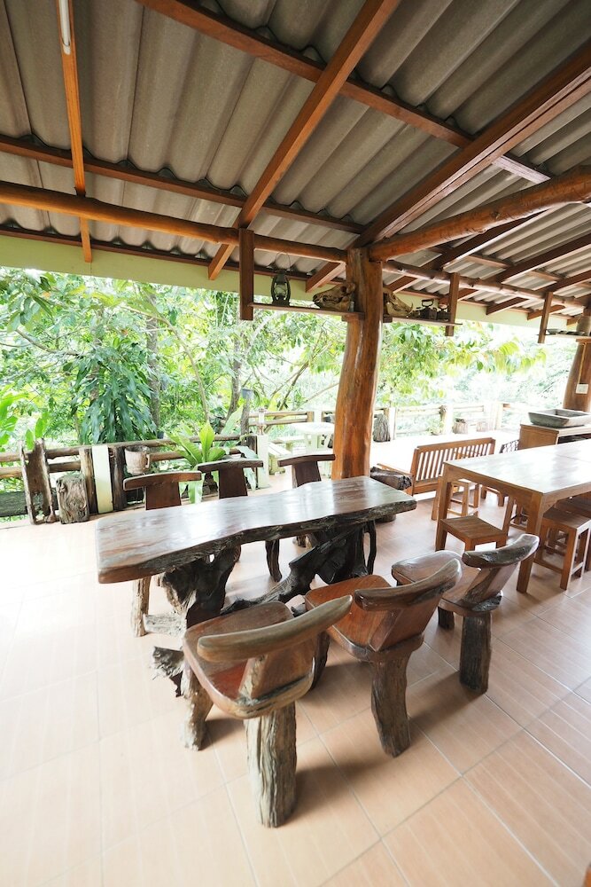 Hotel Pua Sabai Resort