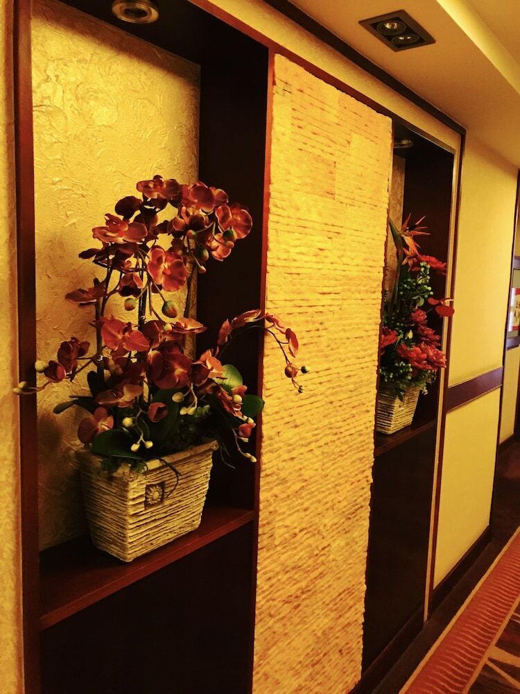Hangzhou Qiandaohu Waigaoqiao Hotel