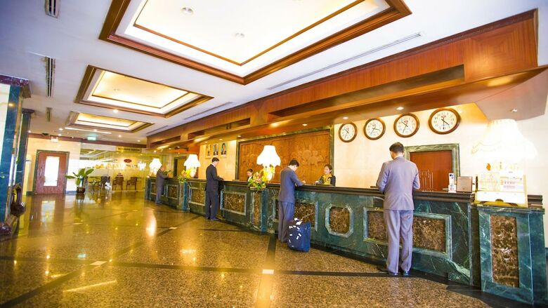 Club Excellence By Phnom Penh Hotel