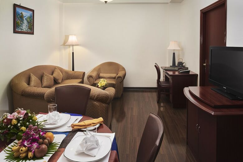Club Excellence By Phnom Penh Hotel