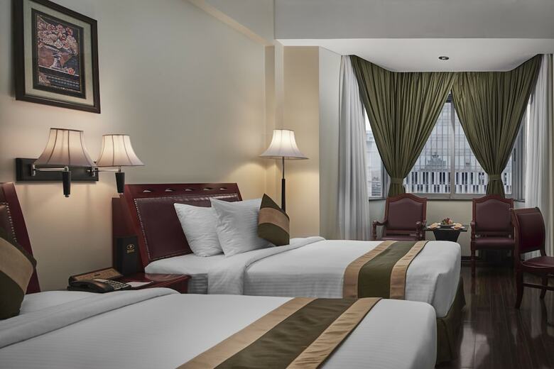 Club Excellence By Phnom Penh Hotel