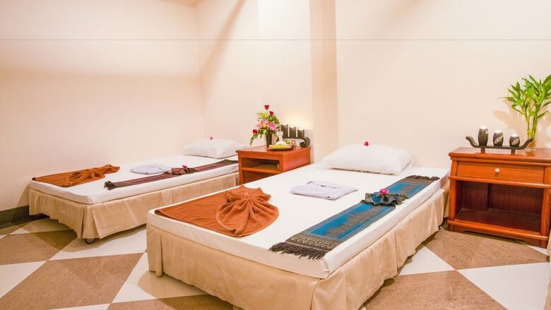 Club Excellence By Phnom Penh Hotel