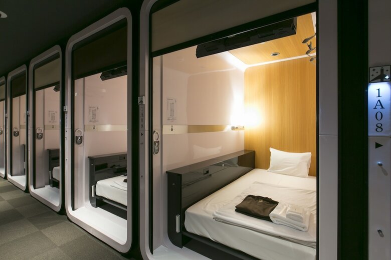 First Cabin Hanshin Nishiumeda, Osaka
