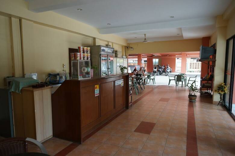 Hotel Utid Court