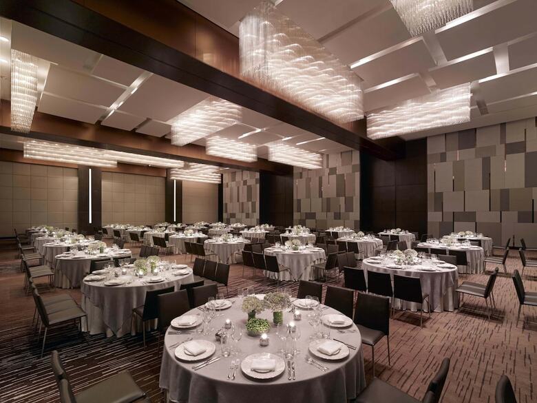 New World Makati Hotel