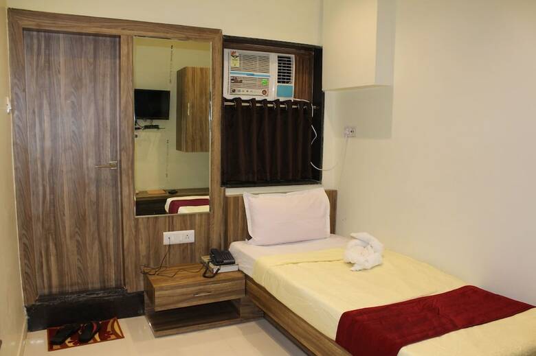 Hotel Meera