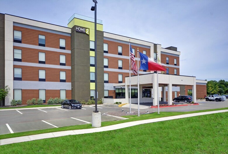 Hotel Home2 Suites By Hilton Dallas Desoto