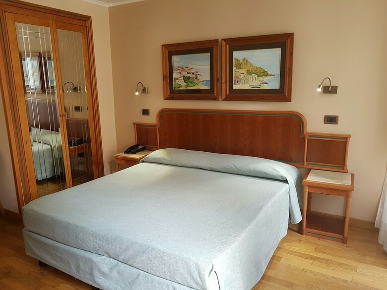 Hotel Regno