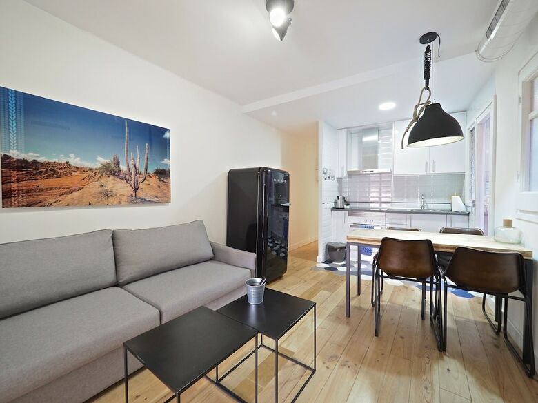 Olala Wow Apartments