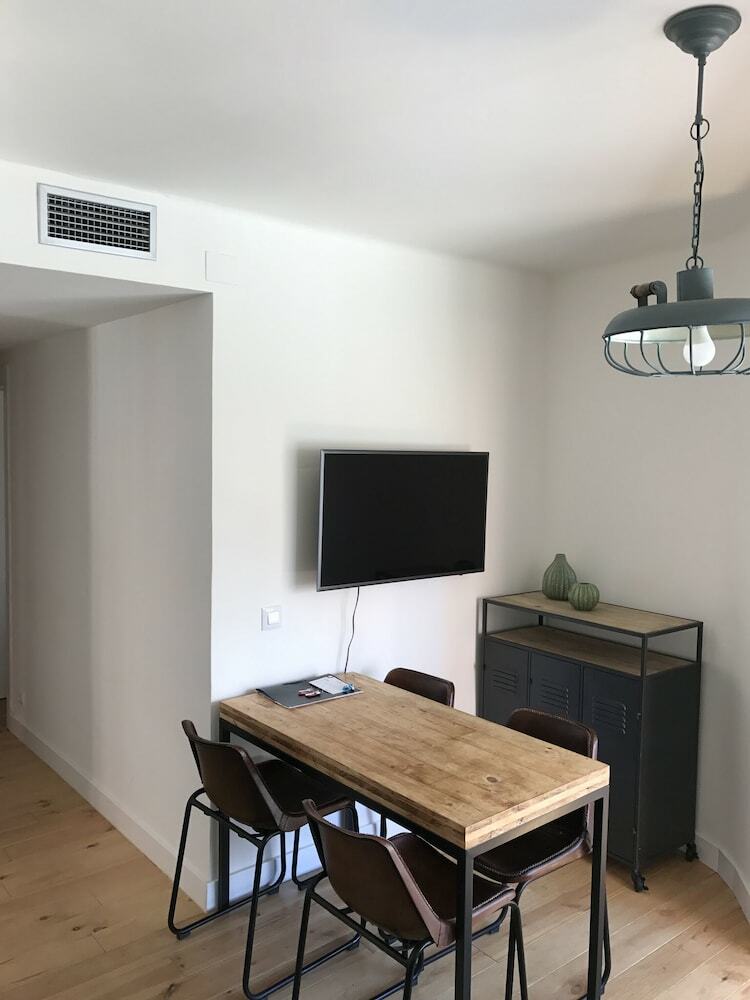 Olala Wow Apartments