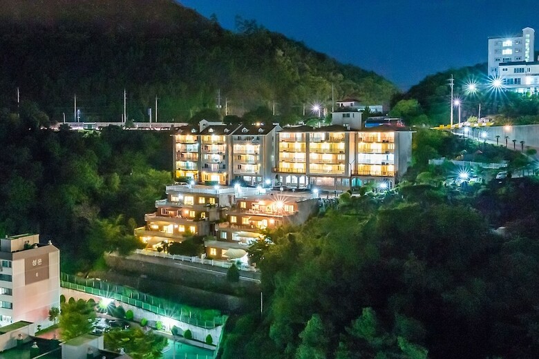 Hotel Homefourest Resort