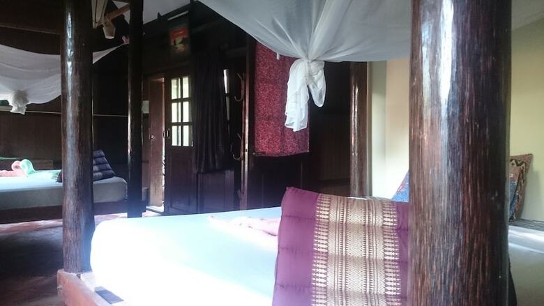 Hotel The Boat House
