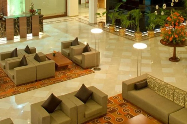 Clarion Hotel Bella Casa