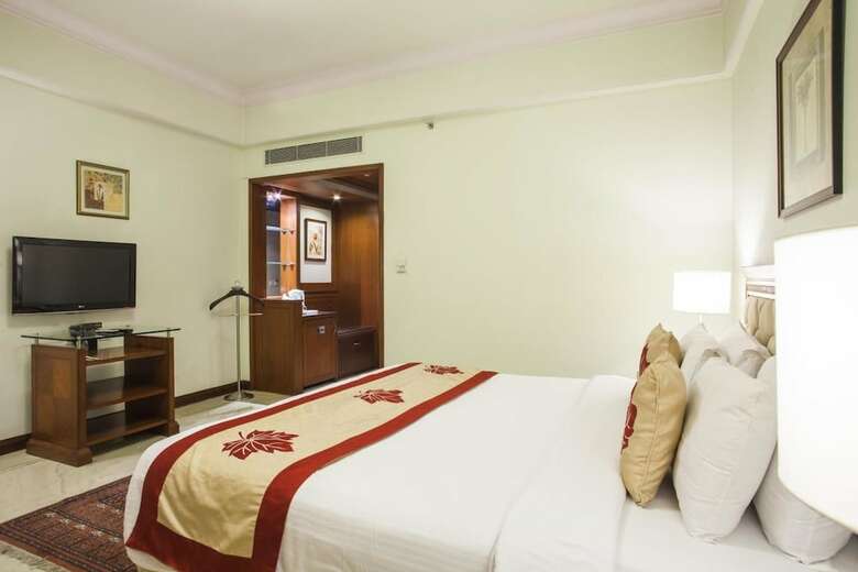 Clarion Hotel Bella Casa