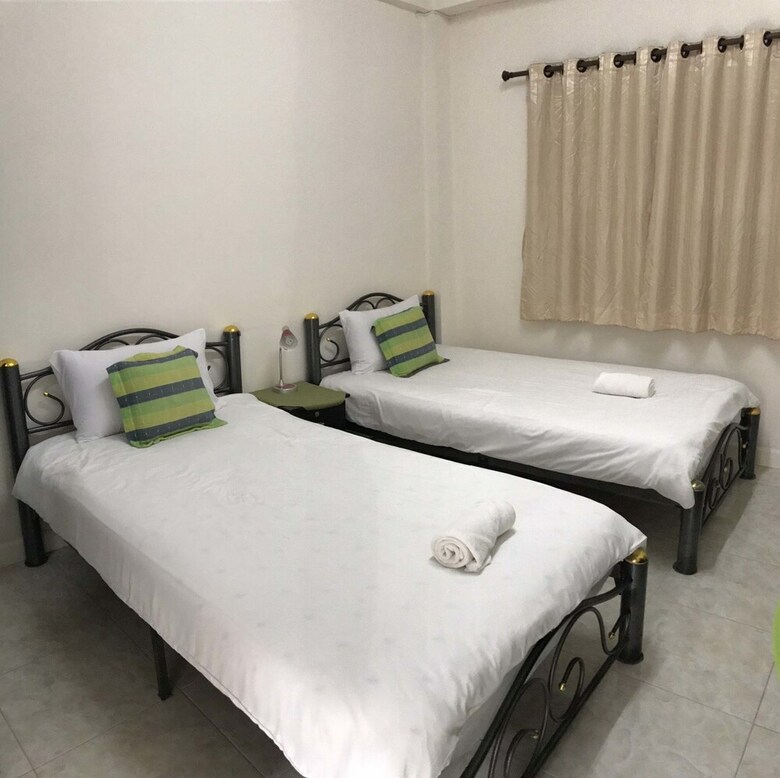 Hostal Varada City