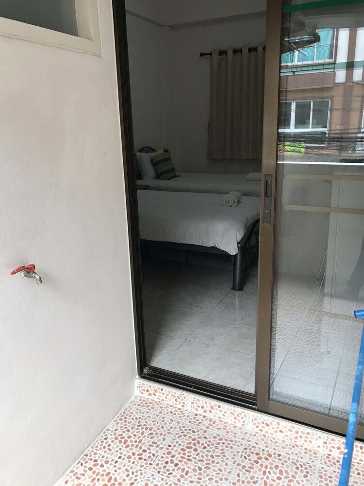Hostal Varada City