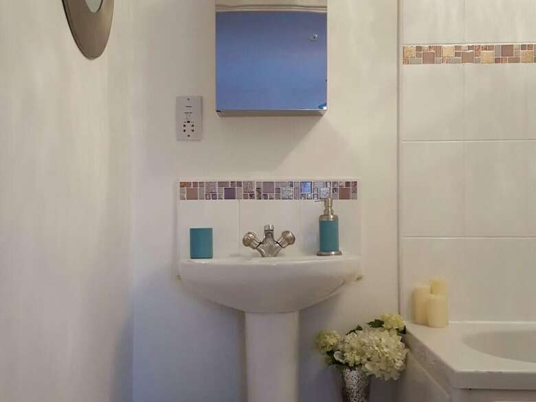Cardiff Central Apartment