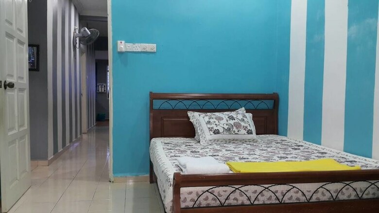 Noor Homestay