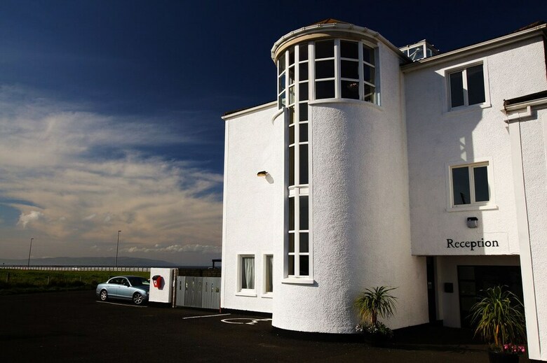 Hotel Inn On The Coast