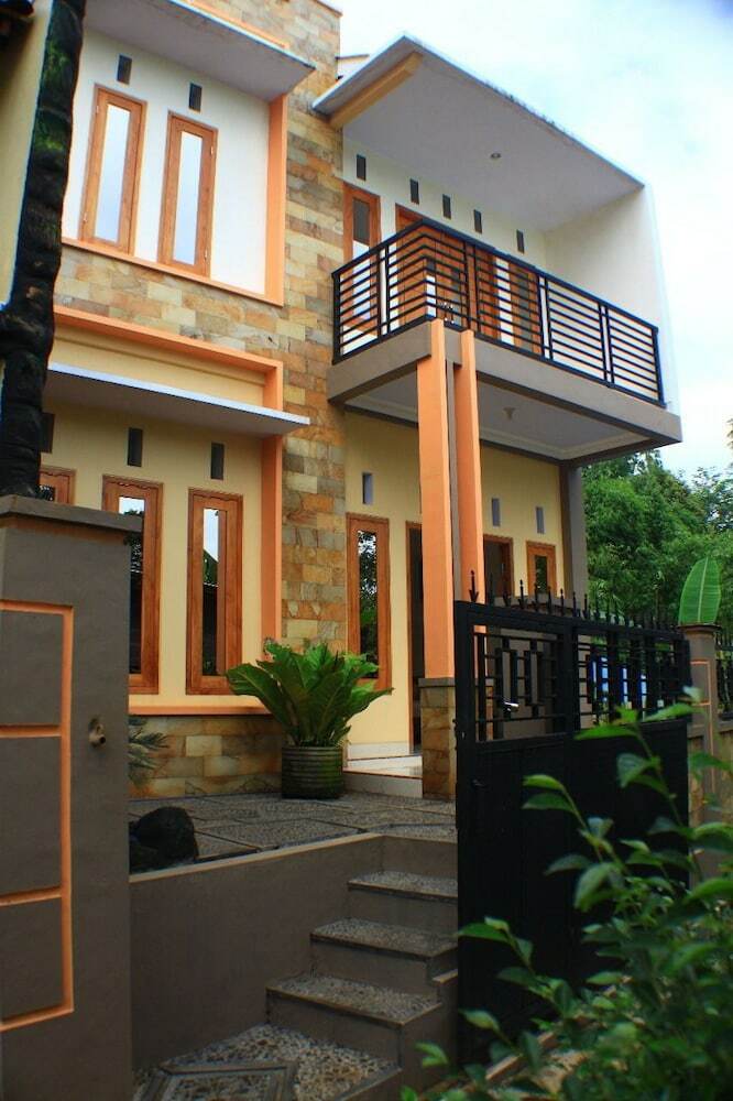 Hotel Rizky Homestay