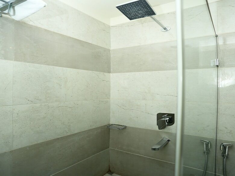 Oyo 3774 Hotel Naman Palace