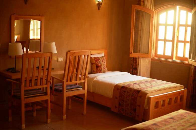 Embrace Hotel