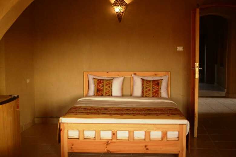 Embrace Hotel