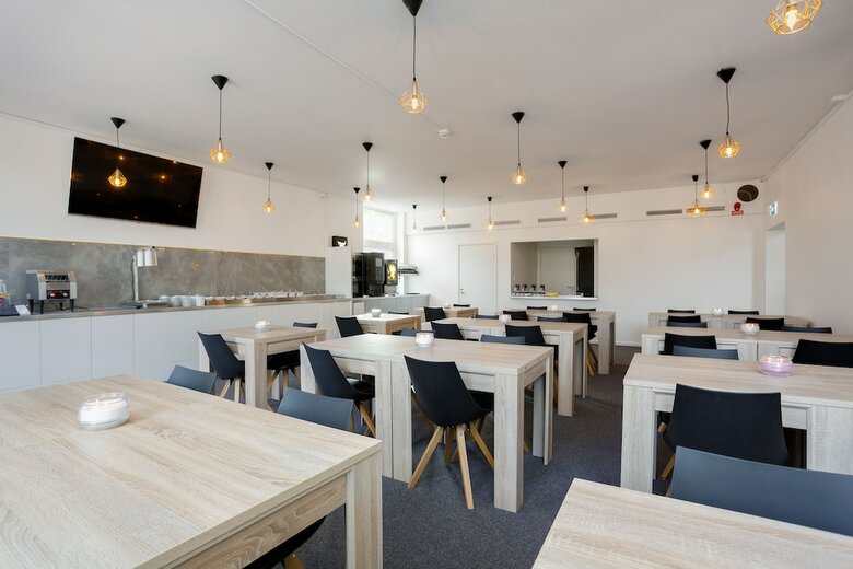 Almn�s Park Hotel