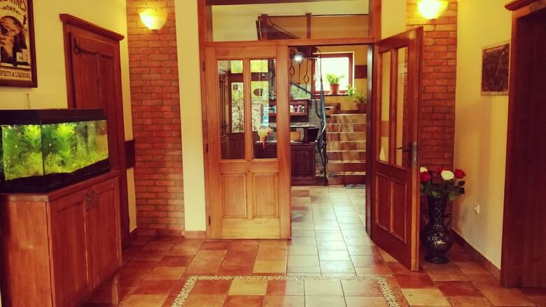 Hotel Penzi�n Mot�?