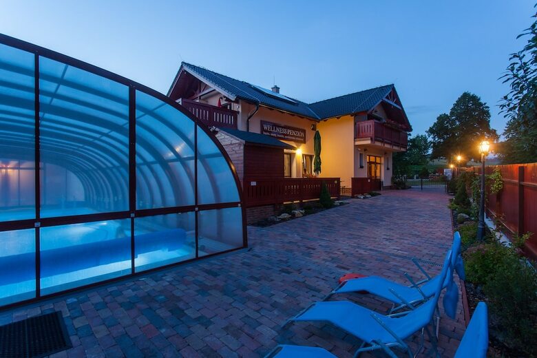 Hotel Penzi�n Mot�?