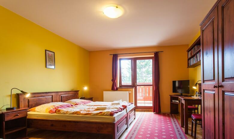 Hotel Penzi�n Mot�?