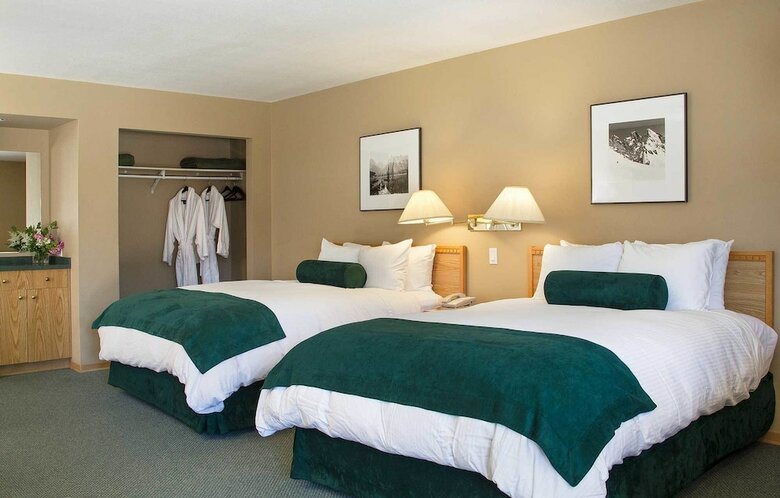 Motel The Lodge At Arrow Lakes